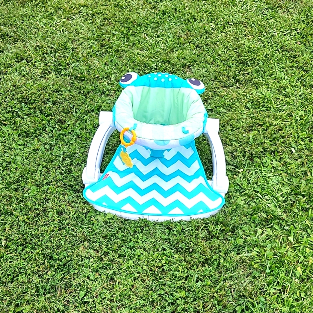 Baby frog chair